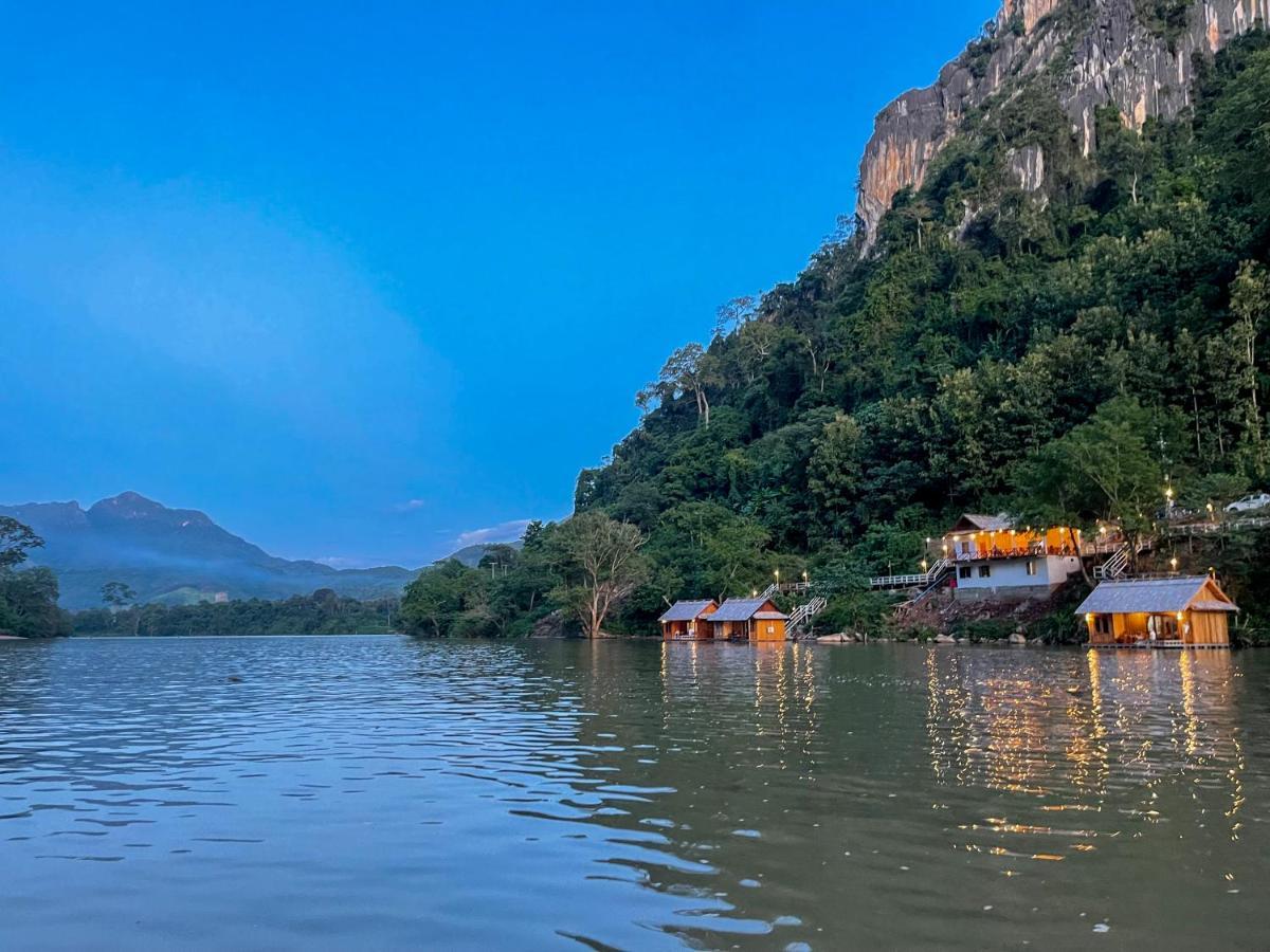 Nongkhiaw The Float House Hotel Buitenkant foto