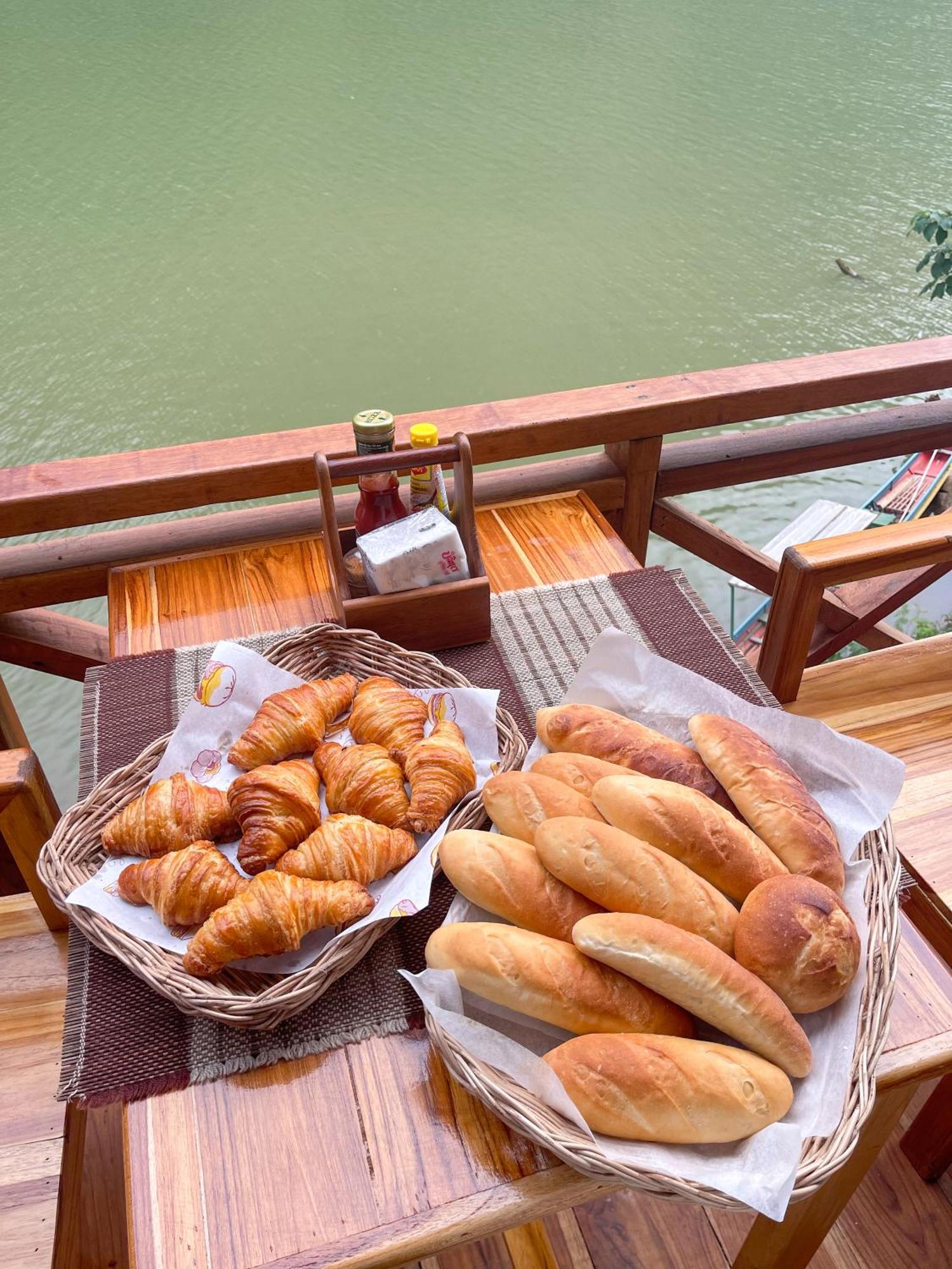 Nongkhiaw The Float House Hotel Buitenkant foto