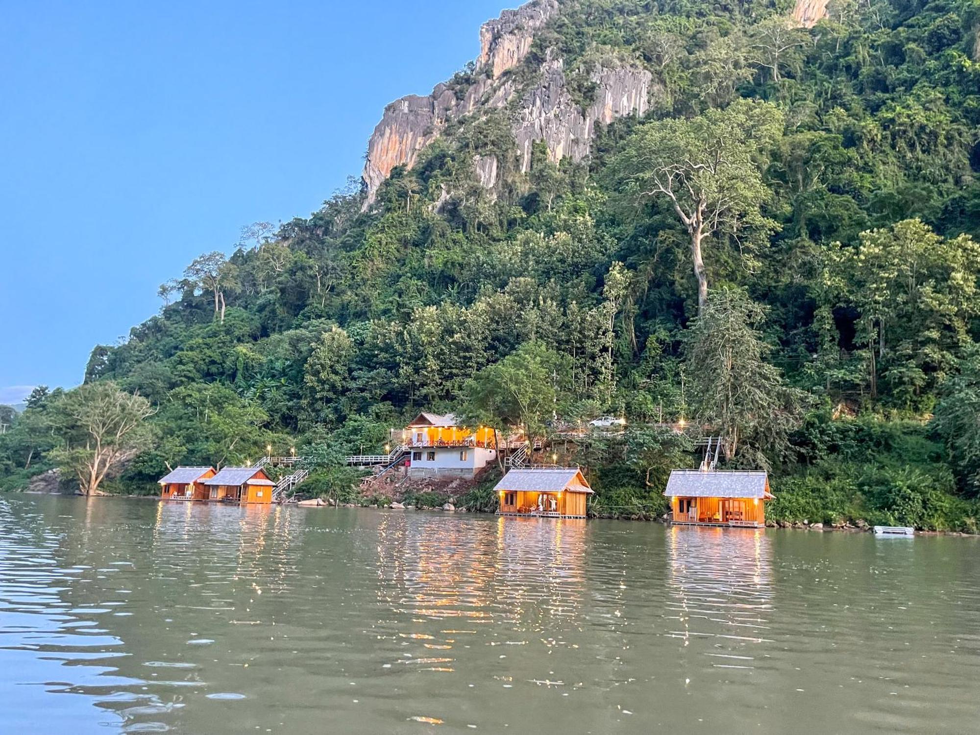 Nongkhiaw The Float House Hotel Buitenkant foto