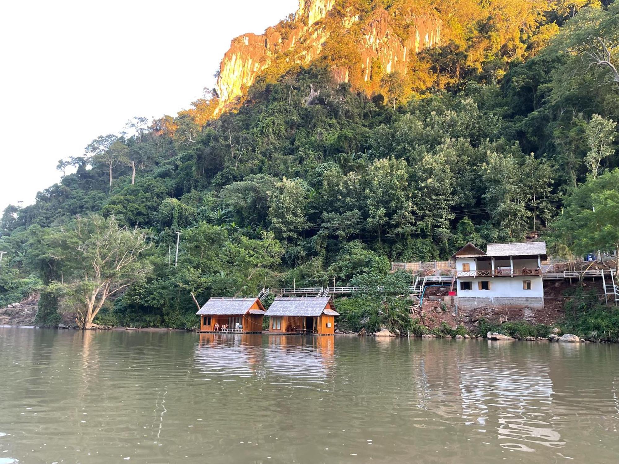 Nongkhiaw The Float House Hotel Buitenkant foto